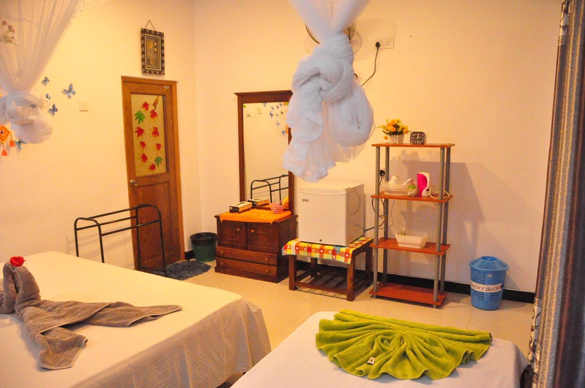 Sigiri Saman Home Stay Сигирия Екстериор снимка