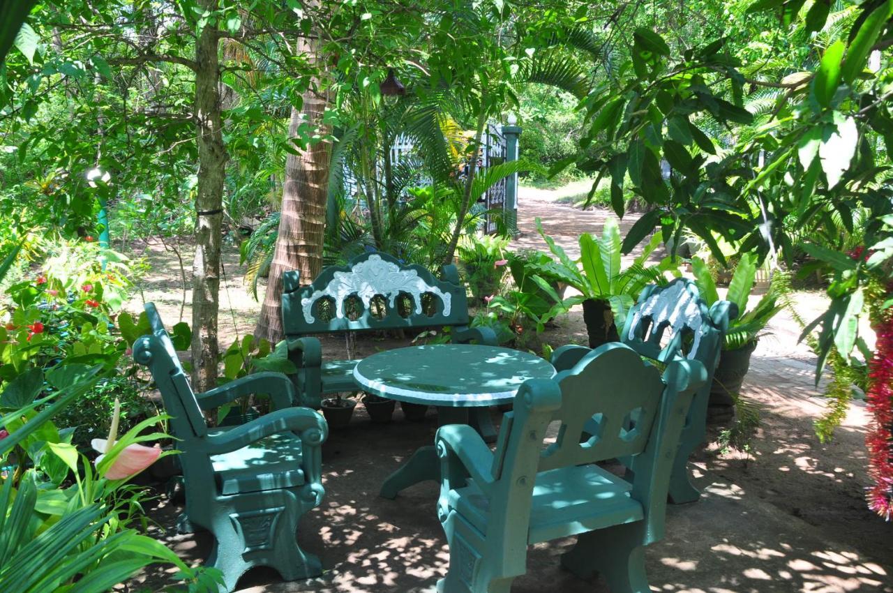 Sigiri Saman Home Stay Сигирия Екстериор снимка